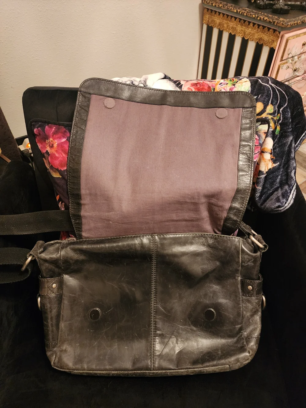 Fossil Black Leather Messenger Laptop Bag with Adjustable Strap
